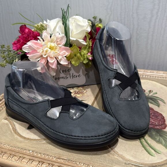 SAS Tripad Crissy Slip On Suede Leather Loafer Comfort Shoes Gray Sz 8 - Picture 1 of 14